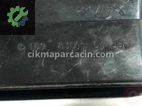 Mercedes-Benz A Serisi Kalorifer Izgarası A1698300054 çıkma parça