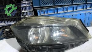 Mercedes A-Serisi W176 13-17 Çıkma Ön Far Parçası