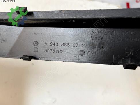 Mercedes-Benz Axor Kaput A9408880723 çıkma parça