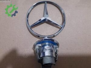 Çıkma Mercedes-Benz C Serisi Arma & Yazı