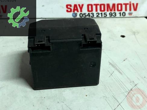 Mercedes C class kontak yuvası 2215450508