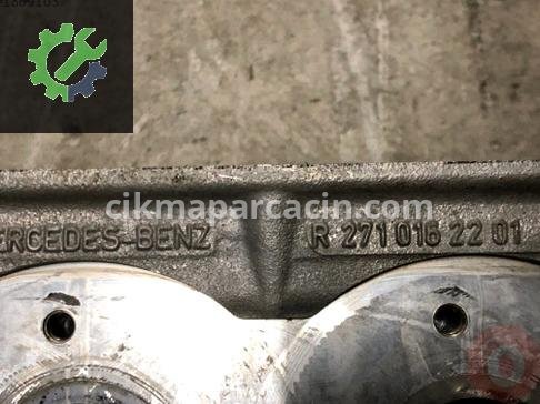 Mercedes-Benz C Serisi Silindir Kapak R2710162201 çıkma parça