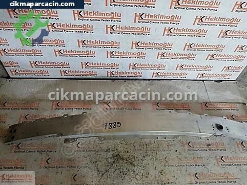Mercedes-Benz C Serisi Ön Tampon Demiri çıkma parça