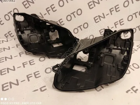 Mercedes-Benz C Serisi Sol Ön Far C180W205LED çıkma parça