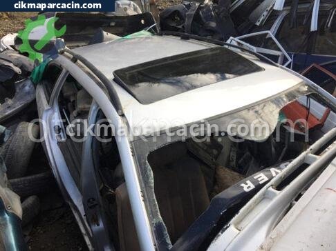 Mercedes-Benz C Serisi Tavan çıkma parça