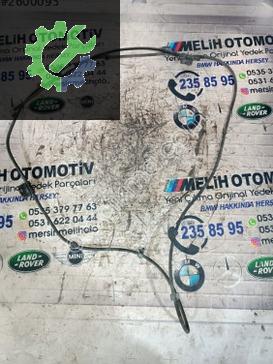 Mercedes-Benz CLA Silecek Kolu çıkma parça