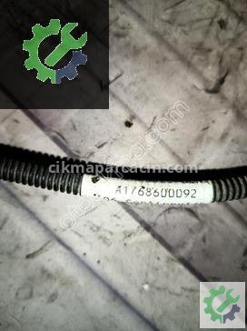 Mercedes-Benz CLA Silecek Kolu A1768600092 çıkma parça