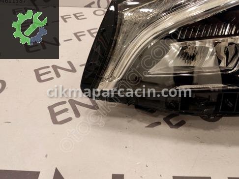 Mercedes-Benz CLA Sol Ön Far A1178206761 çıkma parça