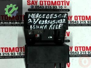 Mercedes clk 2.7 2004 ısıtma beyni cikma role 0285454032