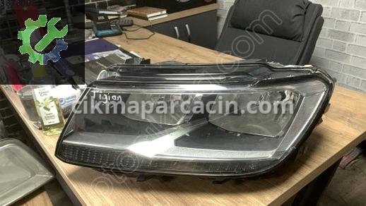 Mercedes-Benz E Serisi Sağ Ön Far çıkma parça