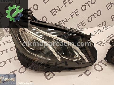 Mercedes-Benz E Serisi Sağ Ön Far çıkma parça