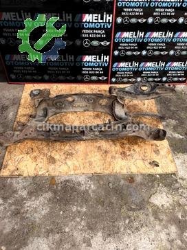 Mercedes-Benz E Serisi Travers A2103506201 çıkma parça