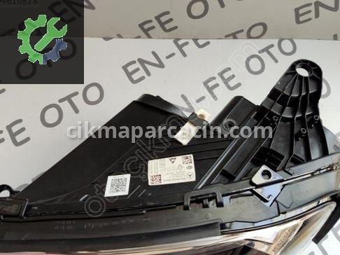Mercedes-Benz E Serisi Sol Ön Far E200E220E250 çıkma parça