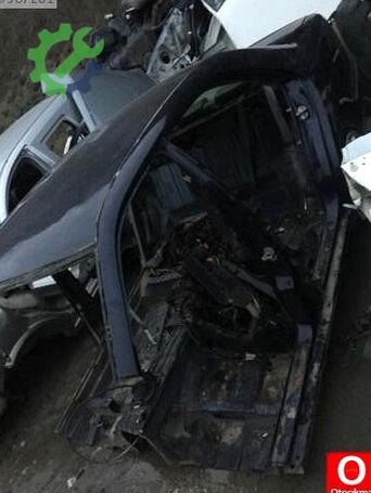 Mercedes-Benz E Serisi Tavan çıkma parça