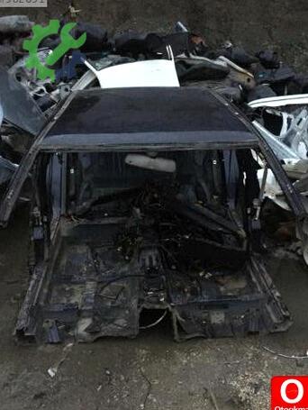 Mercedes-Benz E Serisi Tavan çıkma parça