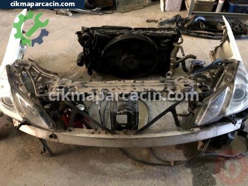 Mercedes-Benz E Serisi Ön Panel çıkma parça