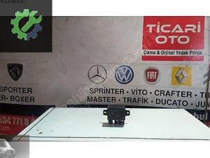 Mercedes E55 AMG Fuse box W211 beyin