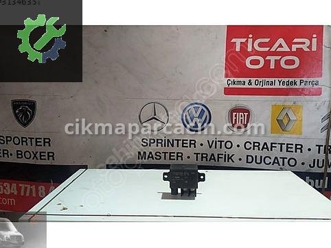 Mercedes-Benz AMG Sigorta Kutusu çıkma parça