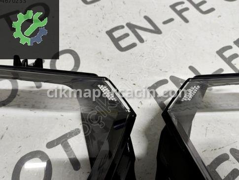 Mercedes-Benz EQB Far Camı çıkma parça