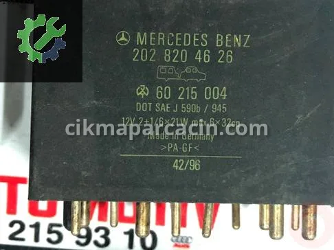 Mercedes-Benz 240 Far Beyni 2028204626 çıkma parça