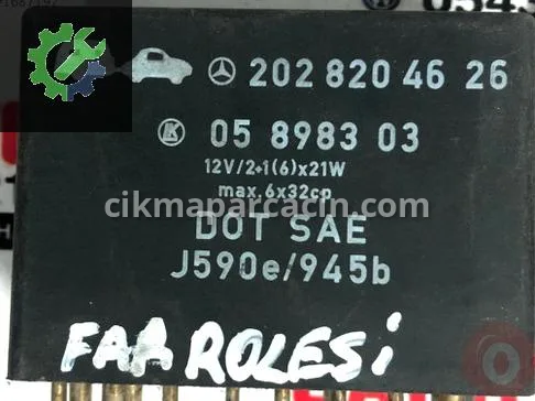Mercedes-Benz 240 Far Beyni 2028204626 çıkma parça