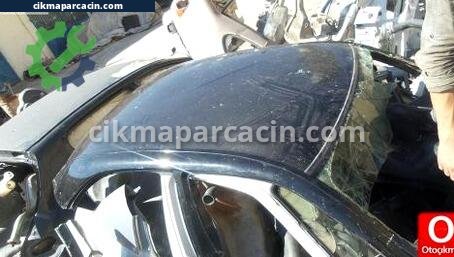 Mercedes-Benz E Serisi Tavan çıkma parça