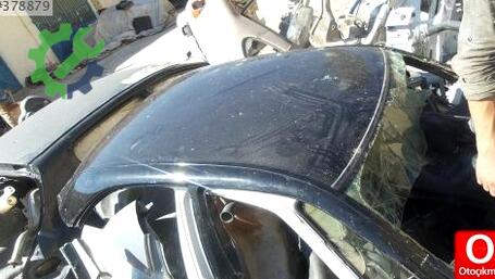 Mercedes-Benz E Serisi Tavan çıkma parça