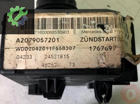Mercedes kontak yuvası ezs cikma orj A2075450108