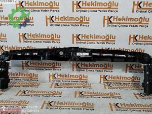 MERCEDES RADYATÖR ÜST PANEL BAKALİTİ ( PLASTİĞİ A 212 880 14 03