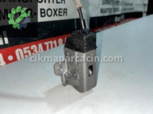 Mercedes-Benz Sprinter Bagaj Kilidi çıkma parça