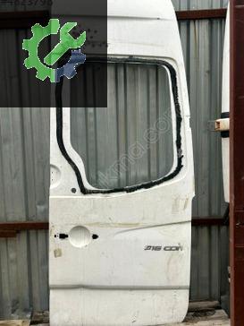 MERCEDES SPRİNTER BAGAJ KAPAĞI