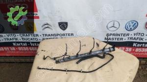 Mercedes sprinter motor yan kapağı