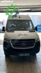 Mercedes Sprinter Ön Cam Çıkma