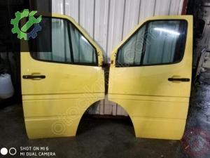Mercedes Sprinter ön sag sol kapi