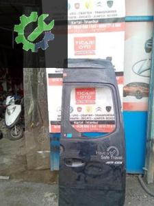 Mercedes sprinter orijinal arka sağ kapi 417