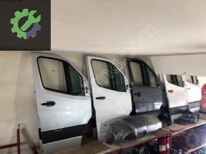 Mercedes Sprinter sağ ön kapı (2019 sonrası)