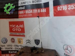 MERCEDES SPRİNTER SAĞ ÖN KAPI KİLİDİ