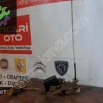 MERCEDES SPRİNTER SAĞ ÖN KAPI KİLİDİ