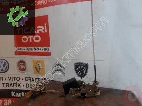 MERCEDES SPRİNTER SAĞ ÖN KAPI KİLİDİ