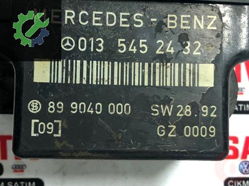 Mercedes ısıtma rolesi 0135452432