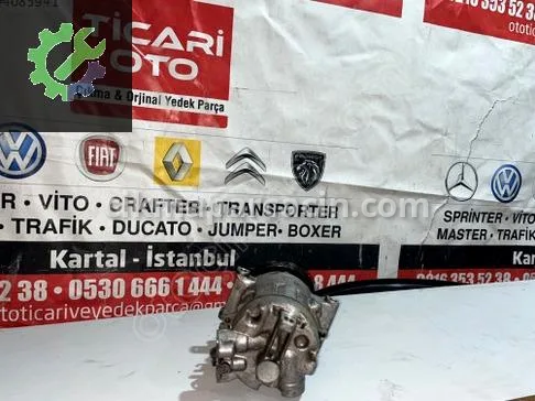 Mercedes-Benz Vito Klima Kompresörü çıkma parça