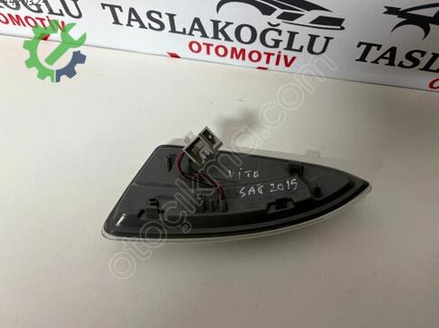 Mercedes-Benz Vito Ayna Sinyali A2048200821 çıkma parça