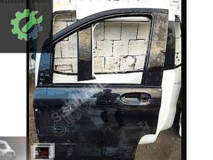 Mercedes Vito temiz sol ön kapi