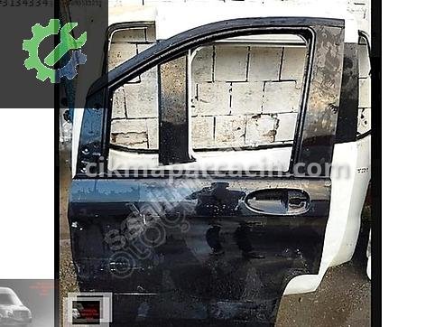 Mercedes-Benz Vito Sol Kapı çıkma parça