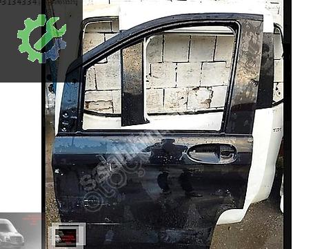 Mercedes-Benz Vito Sol Kapı çıkma parça