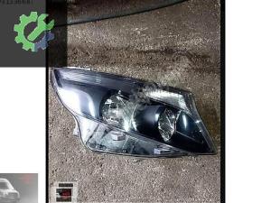 MERCEDES VİTO YENİ MODEL SAG ÖN FAR