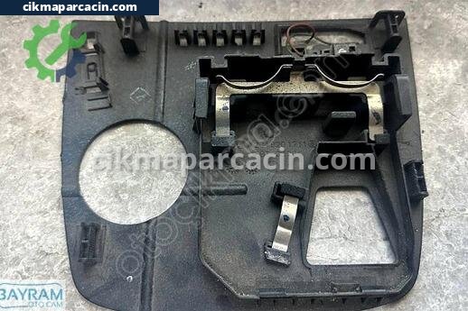 Mercedes-Benz CLK Ön Cam çıkma parça