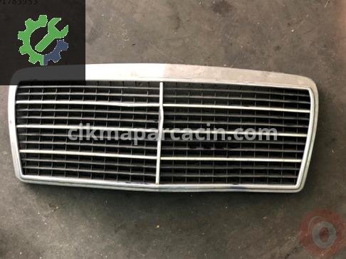 Mercedes-Benz 240 Panjur çıkma parça