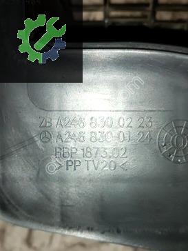 Mercedes-Benz C Serisi Cam Önü Izgarası A1768300413 çıkma parça