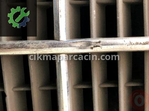 Mercedes-Benz 190 Panjur 2018880223 çıkma parça